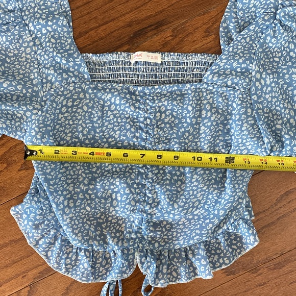 Romwe blue & white cropped top - Size large NWNT - Picture 9 of 10